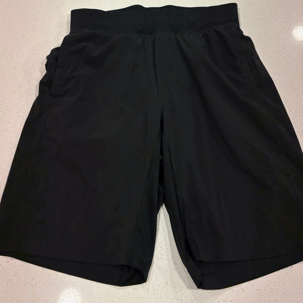 lululemon athletica Men’s Pace Breaker 9” Short